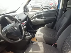 Opel Combo 2013 Blue