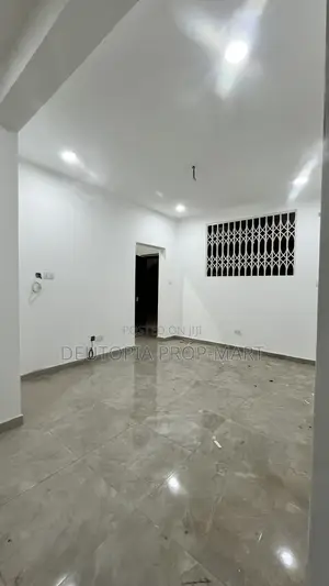 2bdrm Apartment in Fontomfrom, Tema Metropolitan for rent