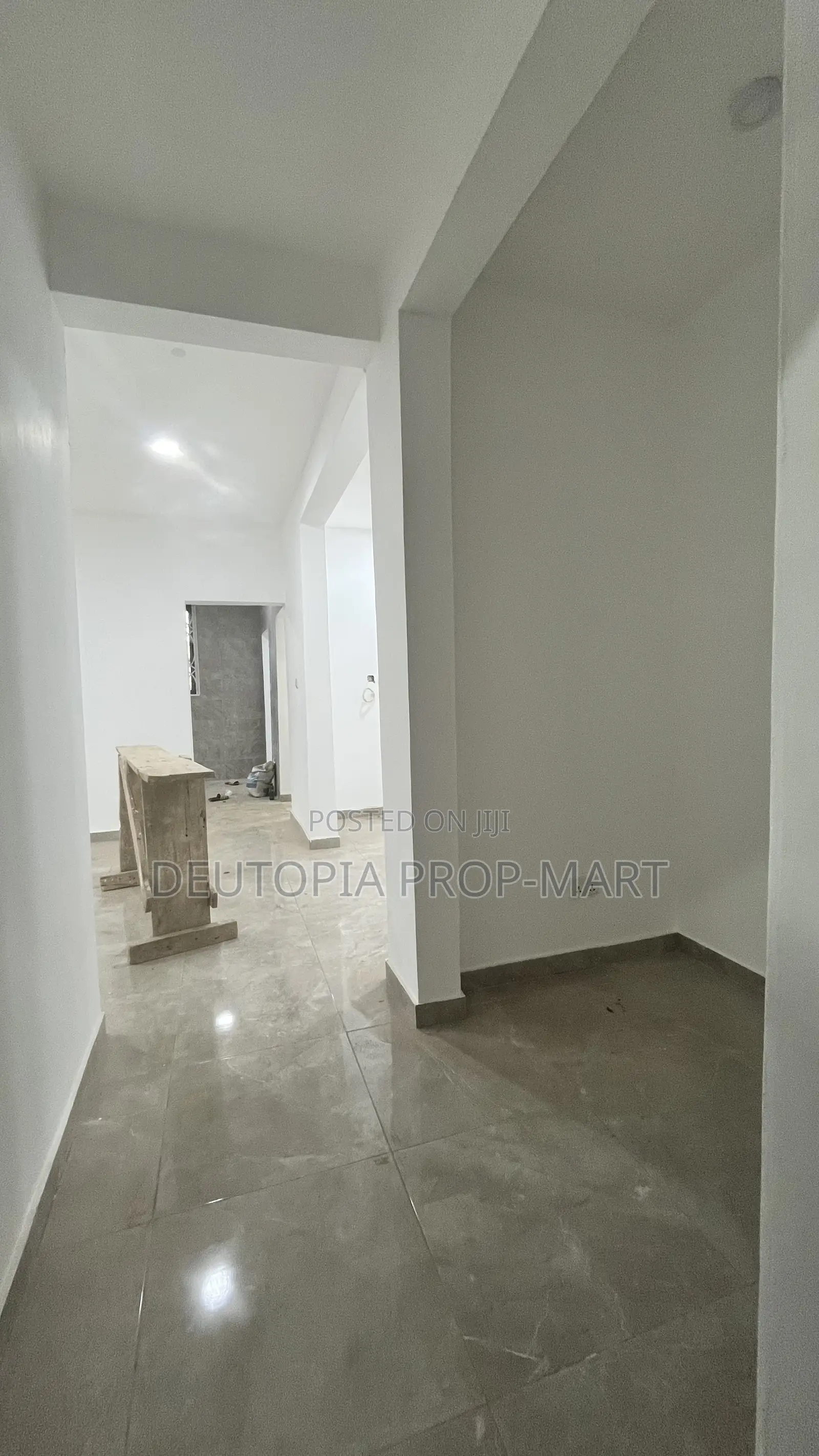 2bdrm Apartment in Fontomfrom, Tema Metropolitan for rent