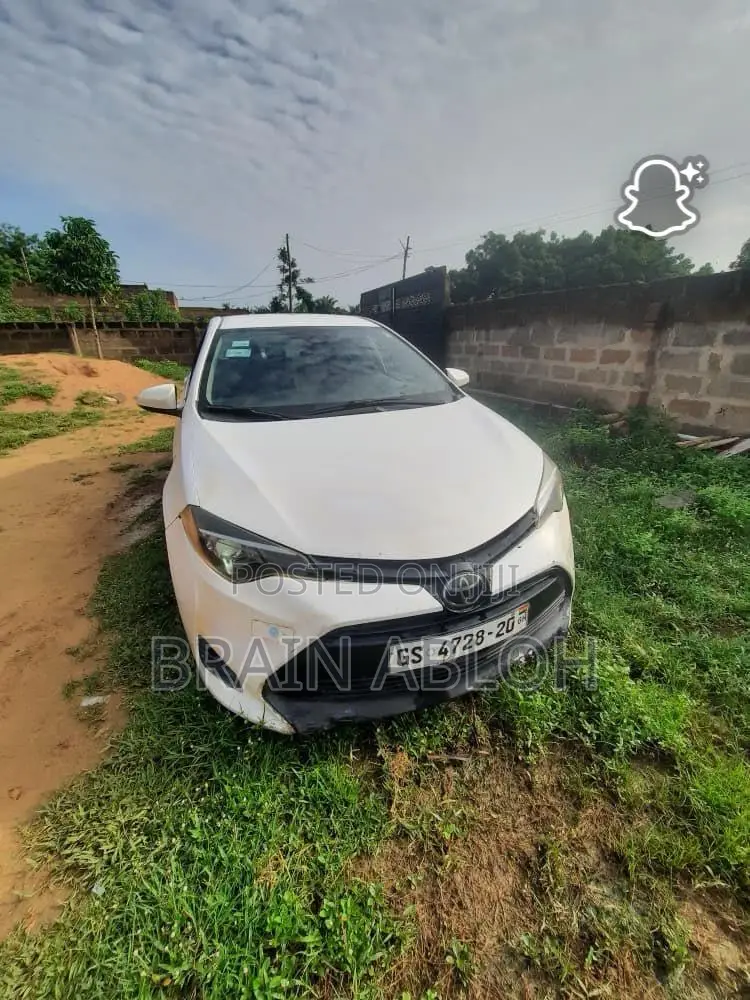 Toyota Corolla 2016 White