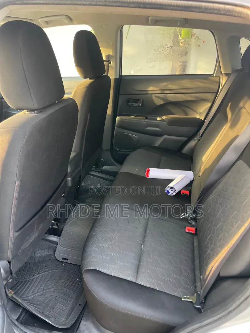 Mitsubishi Outlander Sport 2021 Silver