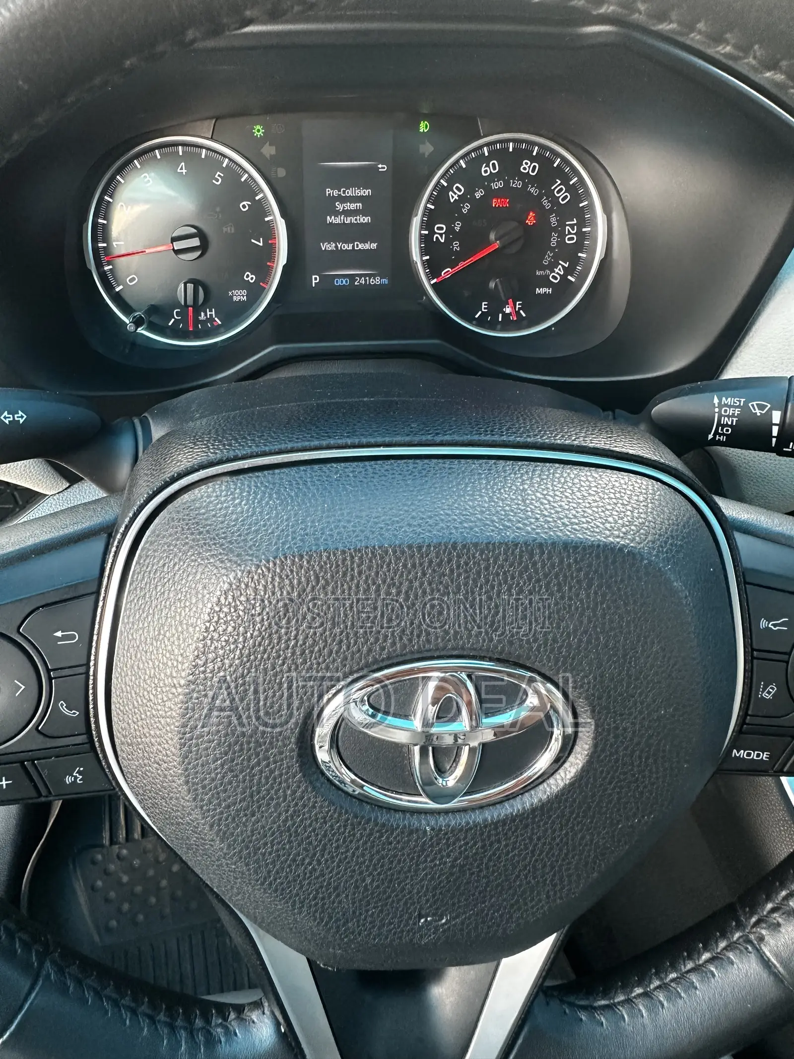 Toyota RAV4 XLE Premium FWD 2019 Silver