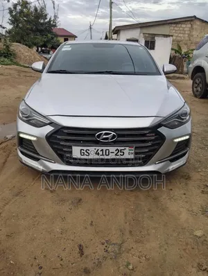 Hyundai Elantra 2018 Silver