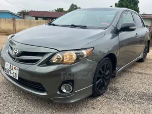 Toyota Corolla S 4dr Sedan (1.8L 4cyl 4A) 2011 Gray