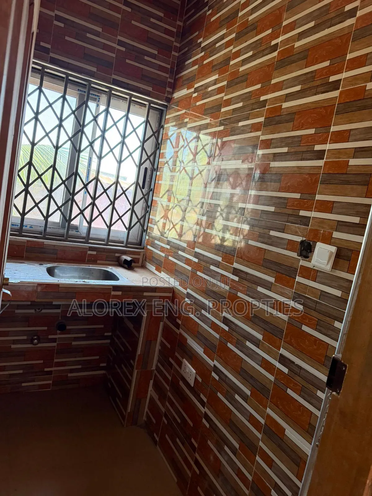 1bdrm Apartment in Adenta Amanfro, Frafraha for rent