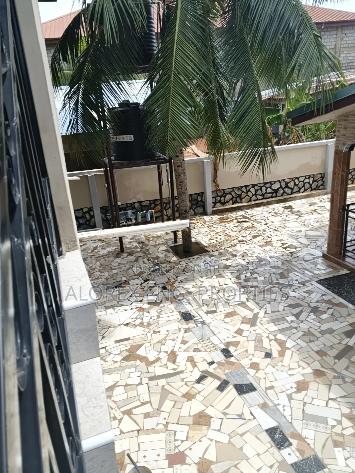 2bdrm Apartment in Oyarifa Teiman, Pentecost for rent