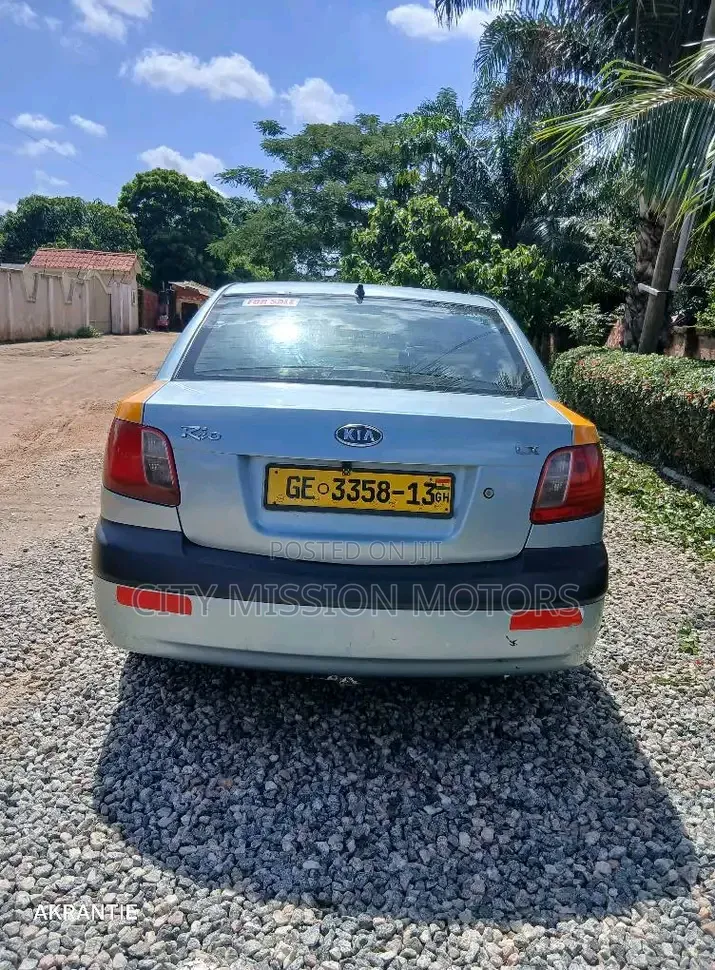 Kia Rio 2007 Yellow
