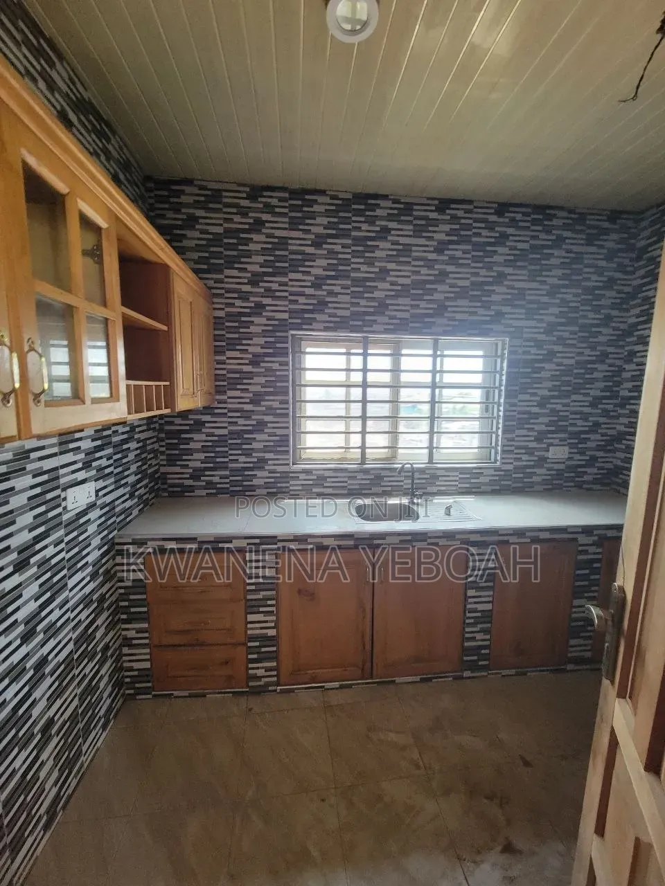 1bdrm Apartment in Pentecost for rent