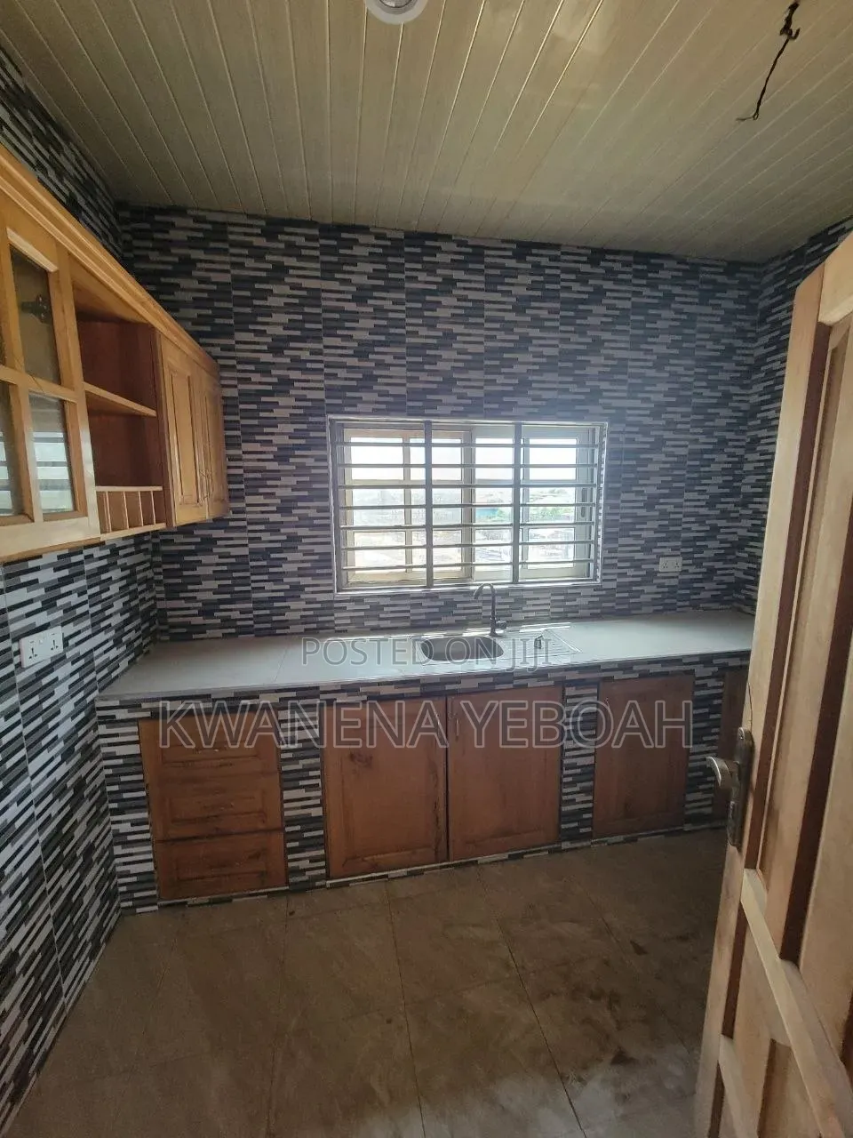 1bdrm Apartment in Pentecost for rent
