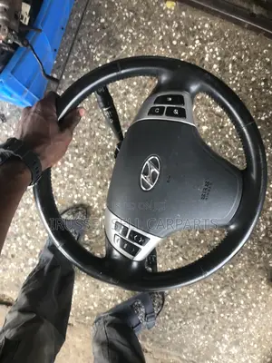 Hyundai Elantra 16 -25 Steering Wheel