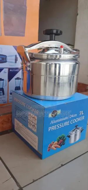 Premium Stainless Steel Pressure Cookers (All Sizes: 4l to 40l)