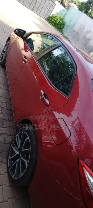 Toyota Corolla 2016 Red