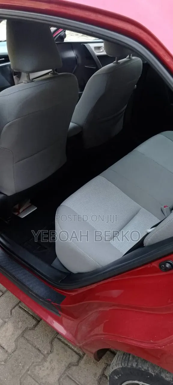 Toyota Corolla 2016 Red