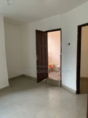 2bdrm Apartment in Lake Side Estate for rent