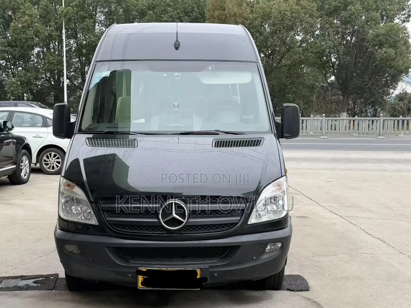 Mercedes-Benz Sprinter 2012 Black