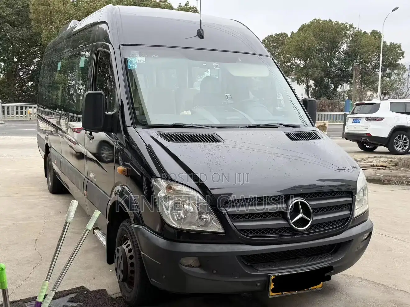 Mercedes-Benz Sprinter 2012 Black