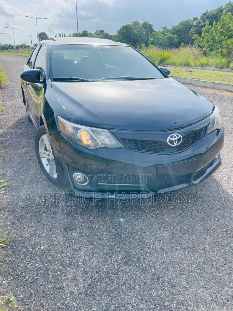 Toyota Camry SE 4dr Sedan (2.5L 4cyl 6A) 2014 Black