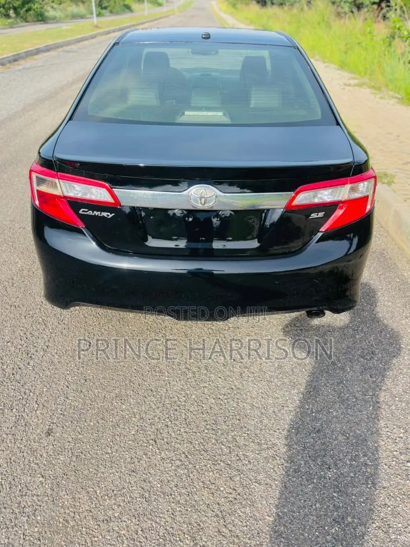 Toyota Camry SE 4dr Sedan (2.5L 4cyl 6A) 2014 Black