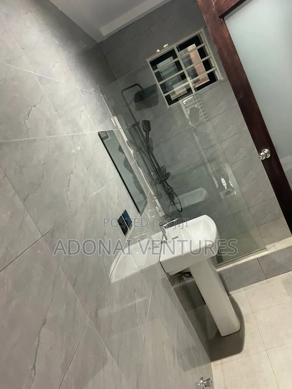 4bdrm House in Sokoban Kwamonma, Kumasi Metropolitan for sale