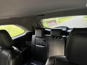 Toyota Highlander SE 4x4 V6 (3.5L 6cyl 8A) 2018 Burgundy