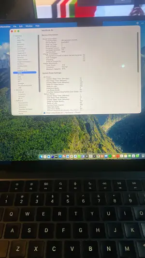 Laptop Apple MacBook Air 2022 M2 8GB Apple M2 SSD 256GB