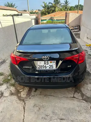 Toyota Corolla 2018 Black