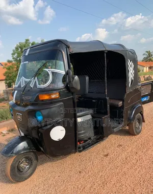 Bajaj RE 2024 Black