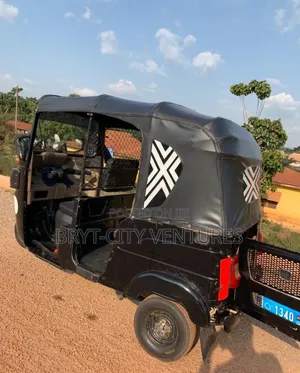 Bajaj RE 2024 Black