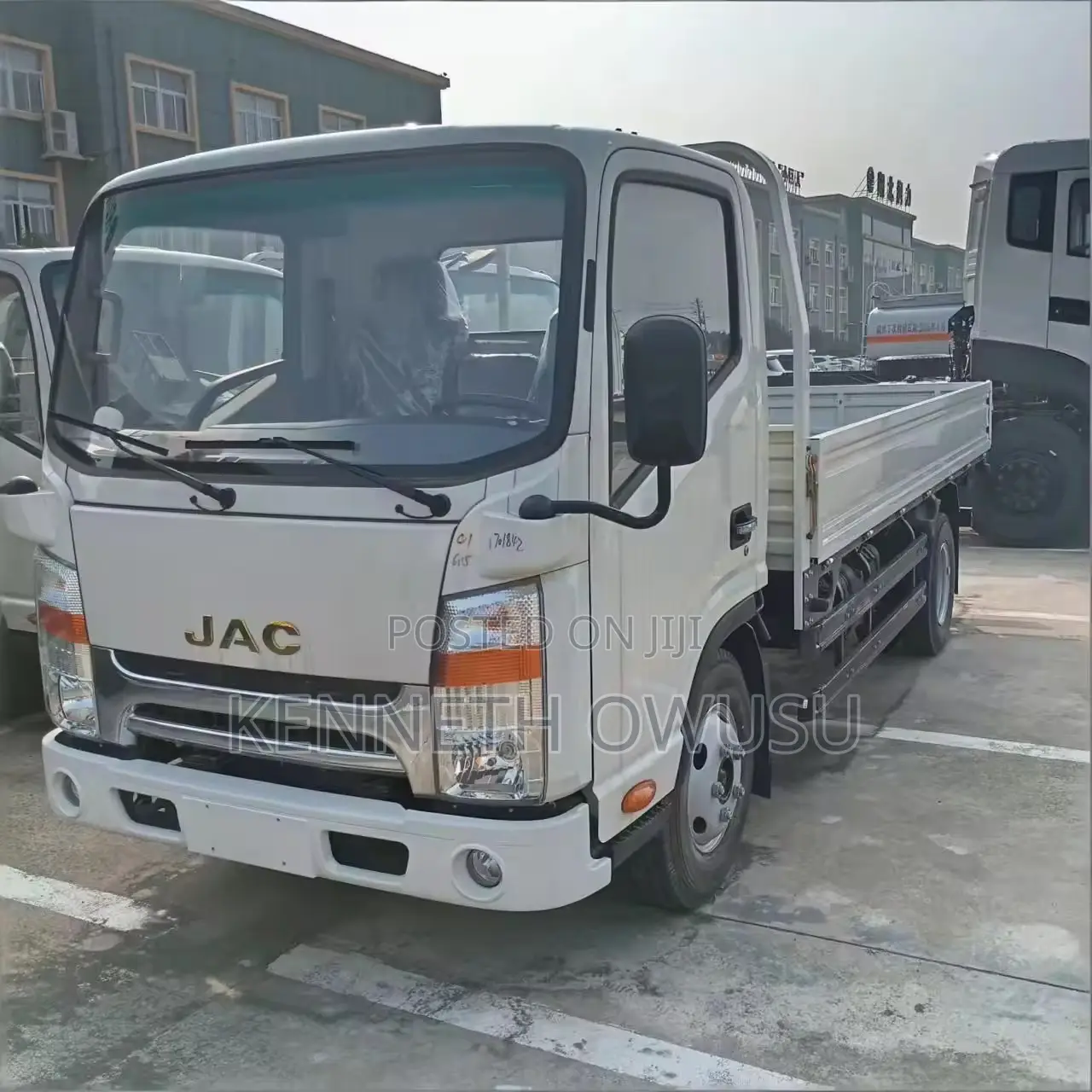 Affordable 2.5-5 Tons Light Cargo Trucks From China