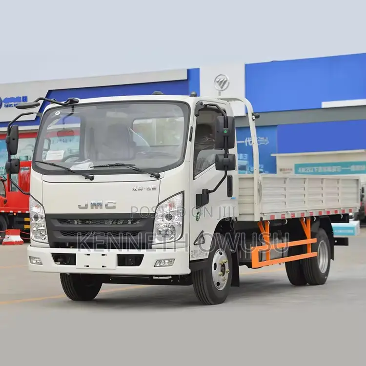 Affordable 2.5-5 Tons Light Cargo Trucks From China