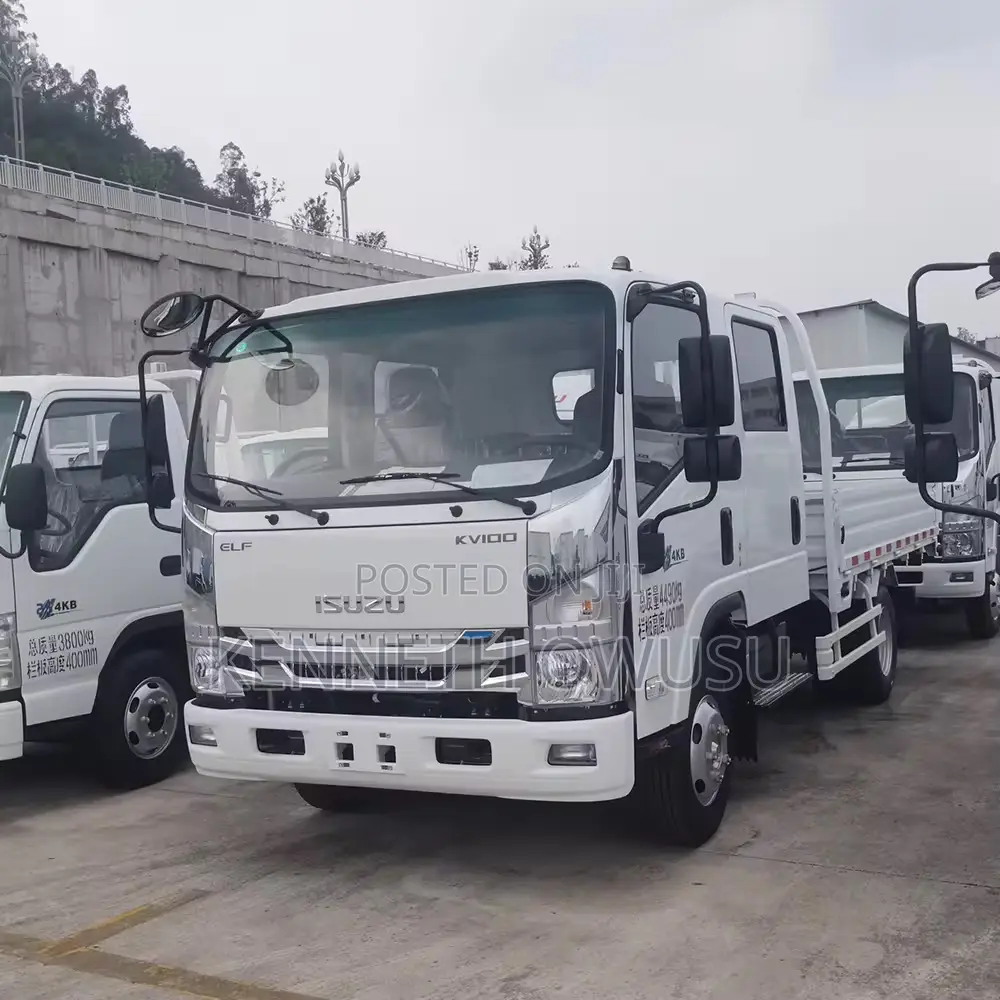 Affordable 2.5-5 Tons Light Cargo Trucks From China