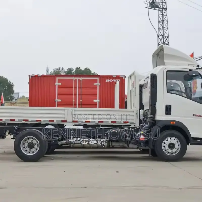 Affordable 2.5-5 Tons Light Cargo Trucks From China