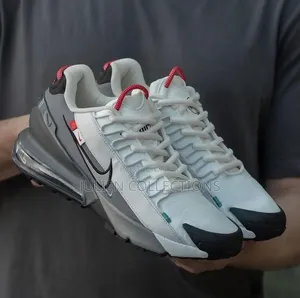 Nike Air Max Pulse Roam