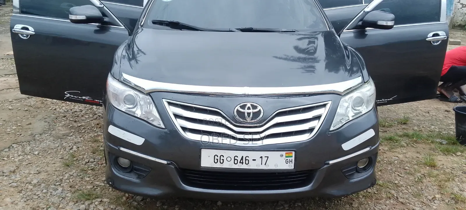 Toyota Camry Base 4dr Sedan (2.5L 4cyl 6M) 2010 Gray