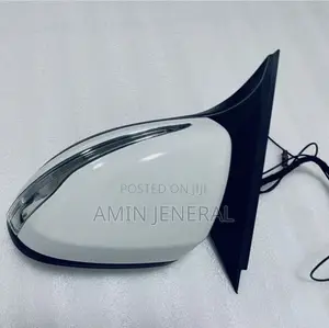 C300 W205 Side Mirror