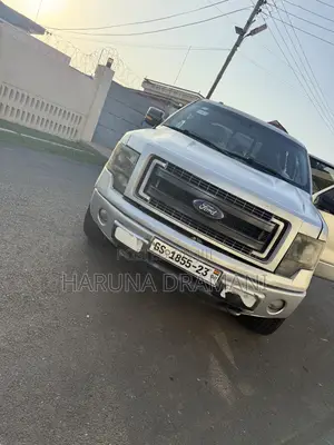 Ford F-150 XLT 2dr Regular Cab 4WD 6.5 ft. SB (3.5L 6cyl 6A) 2015