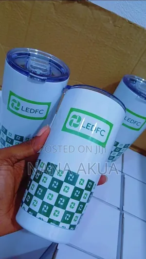 Customised Tumbler With Tight Cover as Souvenir