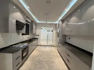 3bdrm House in Koblanseed, Lake Side Estate for sale