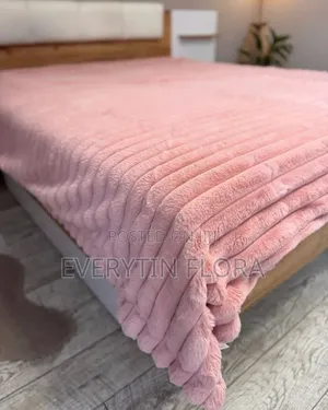 Luxury Faux Fur Throw Blanket Pillow Set – Cozy Comfort