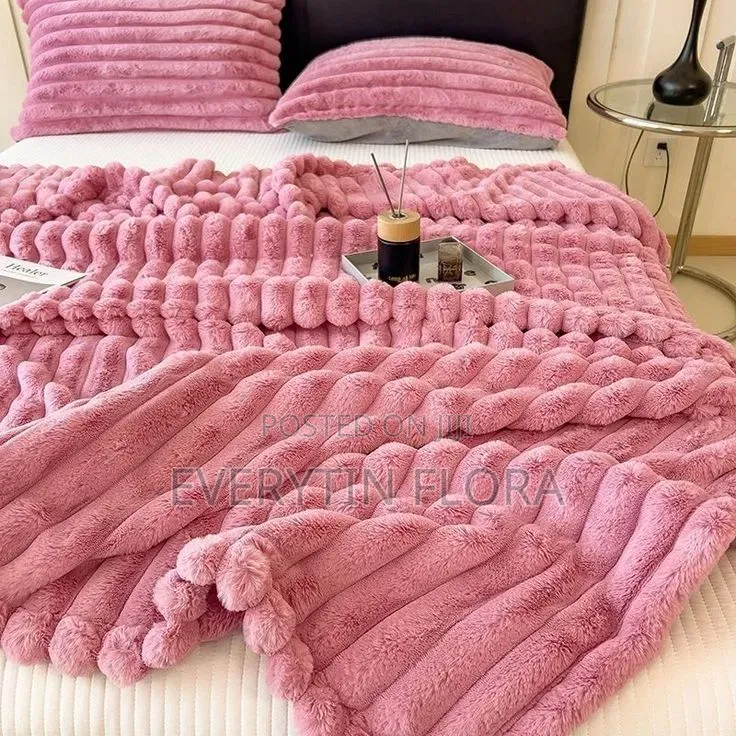 Luxury Faux Fur Throw Blanket Pillow Set – Cozy Comfort