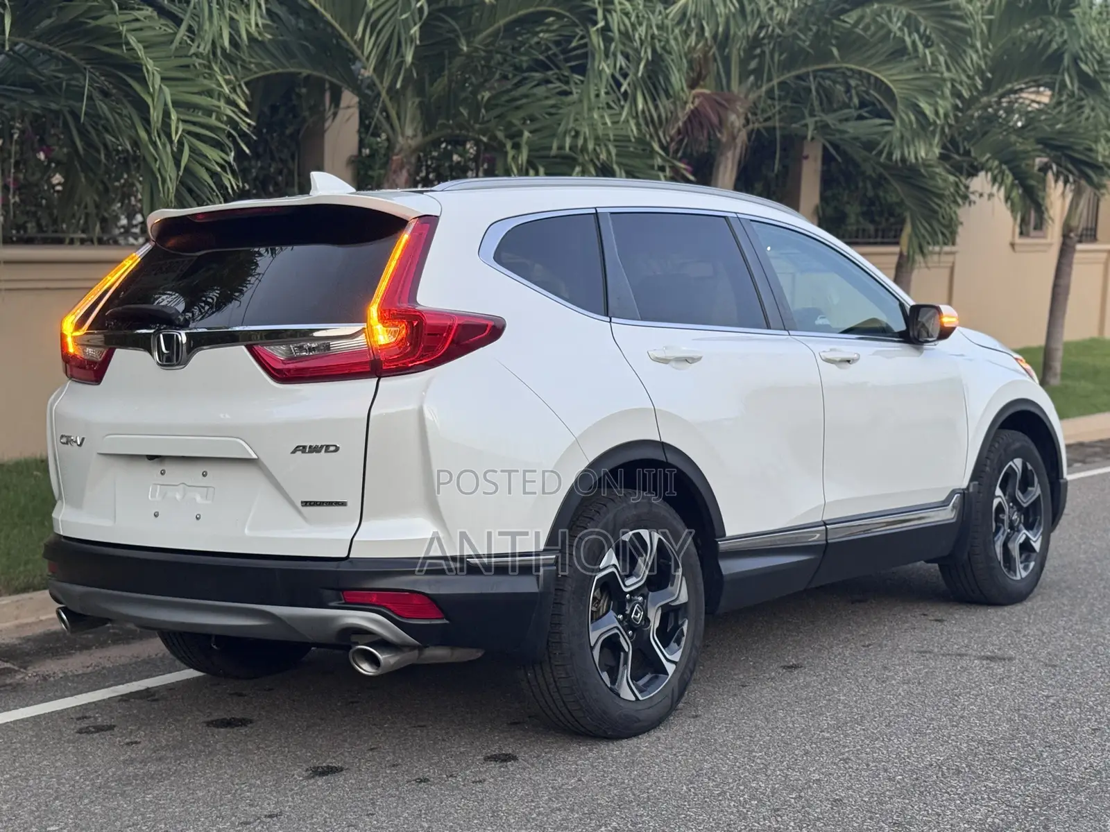 Honda CR-V Touring AWD 2019 White