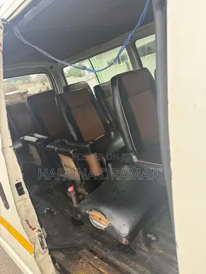 Toyota HiAce 2012 White