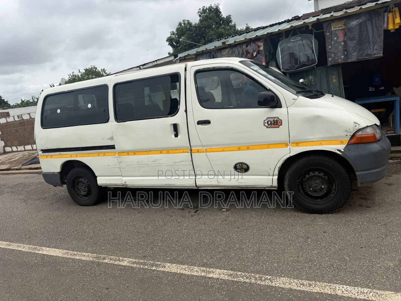Toyota HiAce 2012 White
