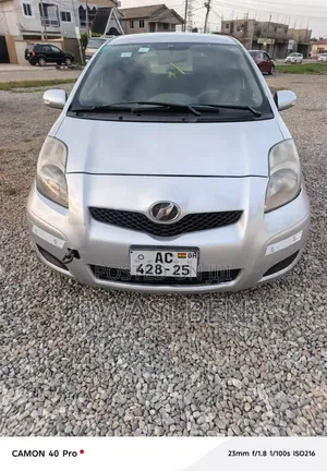 Toyota Vitz 2010 Gray