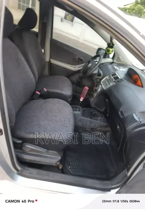 Toyota Vitz 2010 Gray