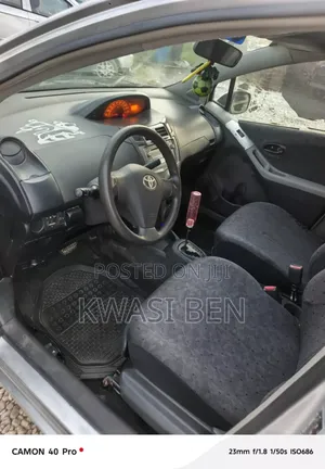 Toyota Vitz 2010 Gray