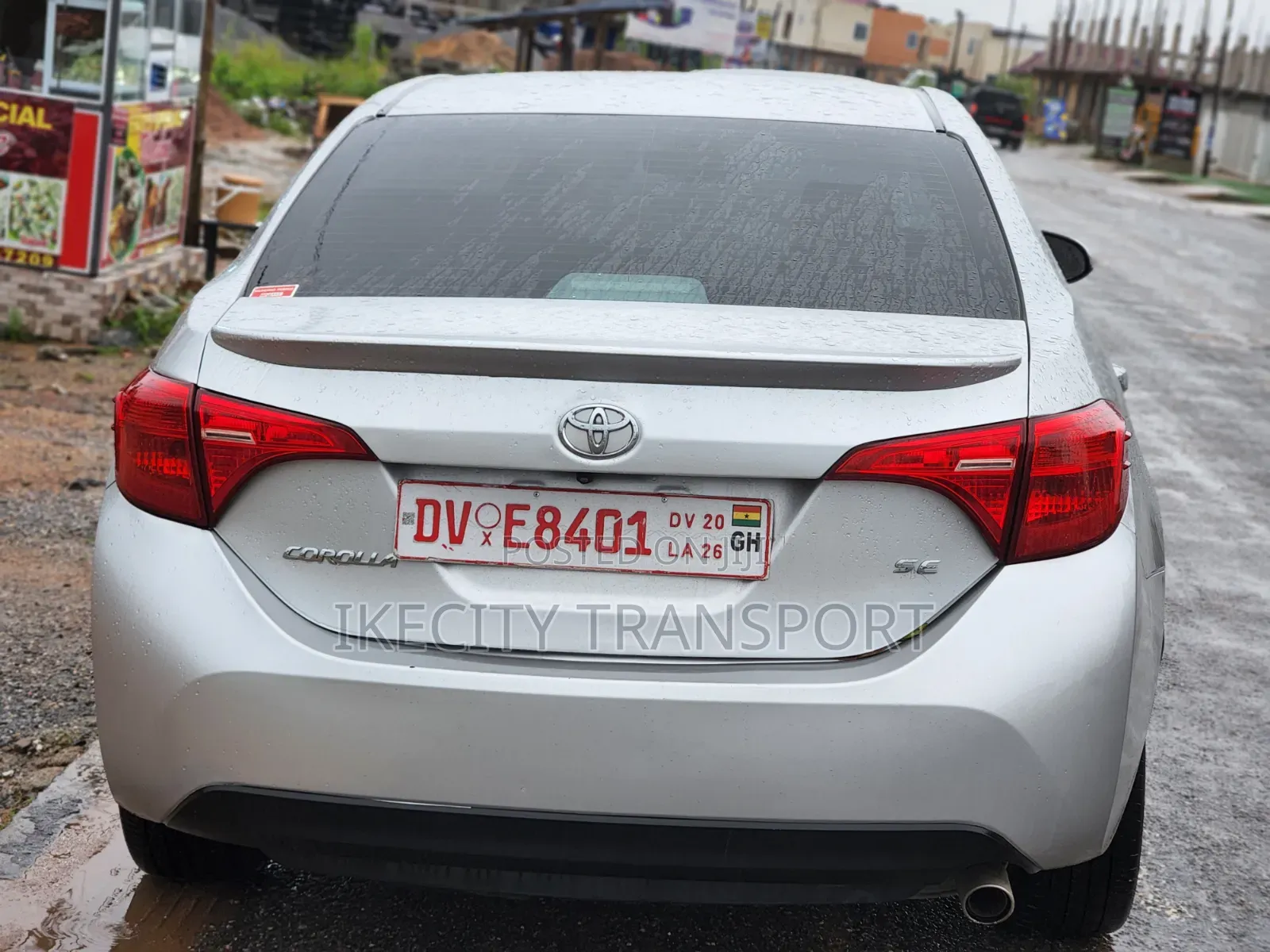 Toyota Corolla SE (1.8L 4cyl 6M) 2019 Silver