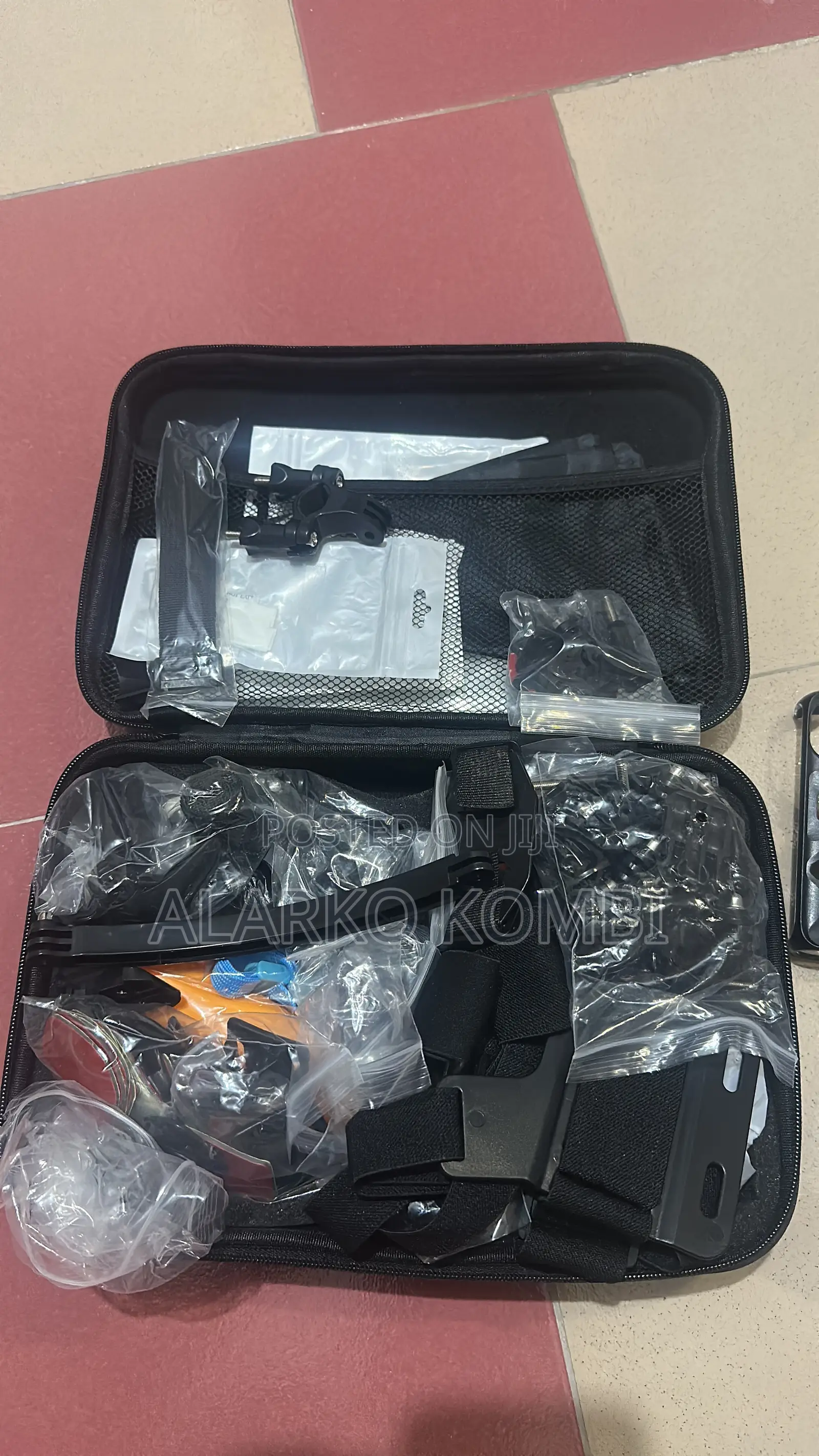 Insta 360x4 With Accessories Set