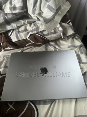 Laptop Apple MacBook Pro 2021 M1 16GB Apple M1 Pro SSD 512GB