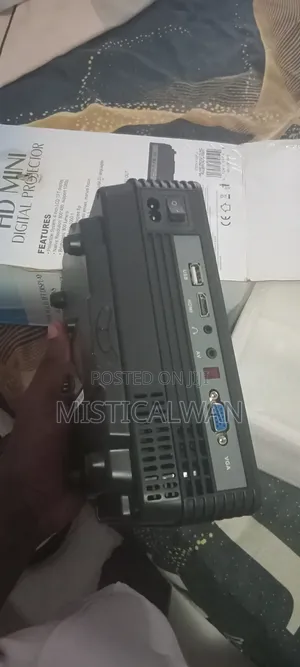 Brand New Proht Digital Mini Projector